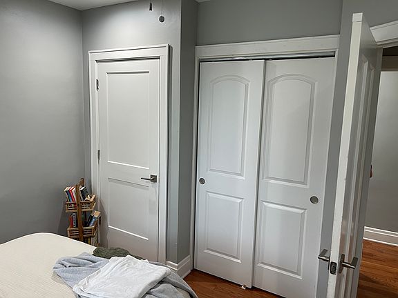 5th image of 411 Catherine St #3