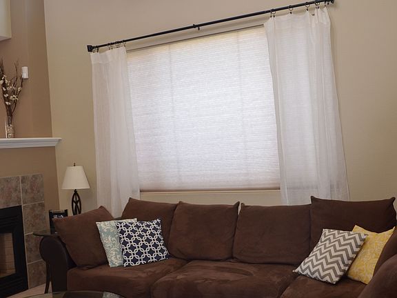 Living Area/Fireplace