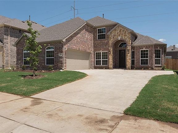 3rd image of 13813 Bluebell Dr