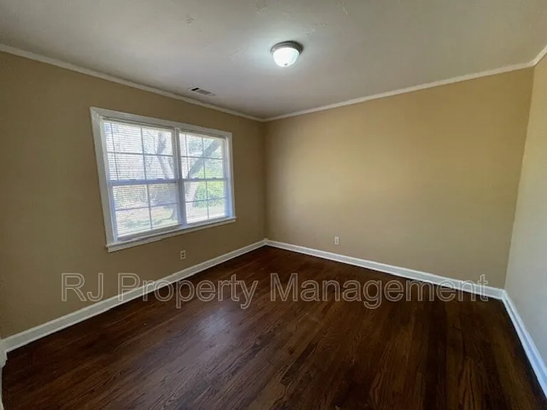 3542 Millington Rd — Photo 7