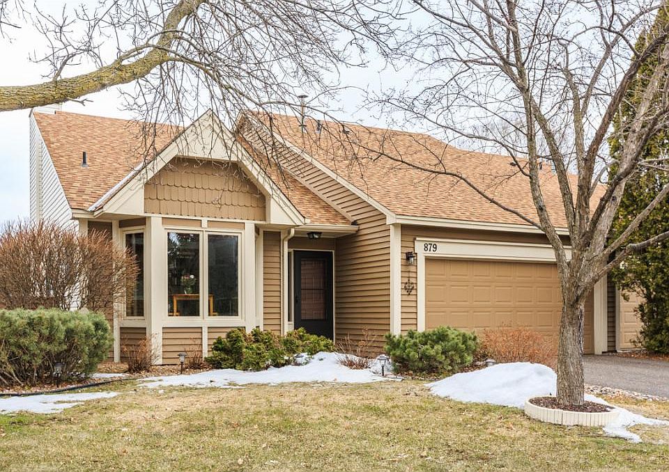 1st image of 879 Greenhaven Dr