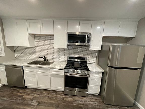 4th image of 1701 G St Unit 5