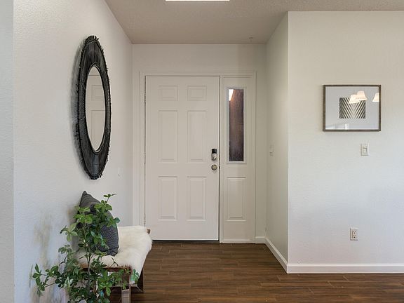 3rd image of 5928 Knollwood Dr NE