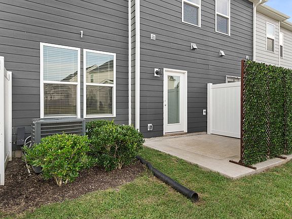 4th image of 3312 Deerchase Cir