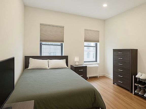 3rd image of 191 Orchard St APT 5A