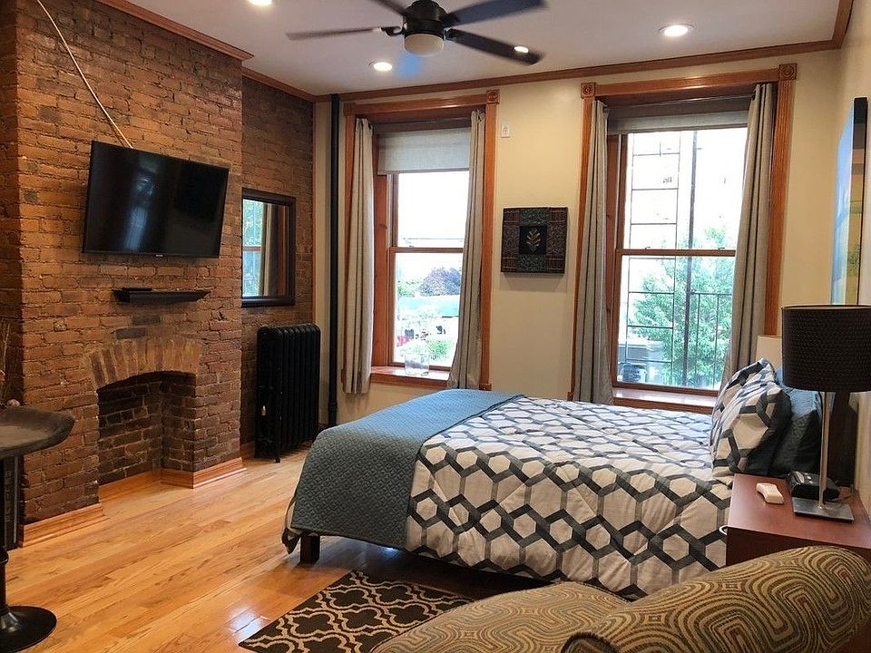 1st image of 1876 3rd Ave #1A
