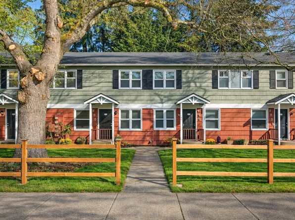 Pacific Walk Townhomes - Your New Oasis