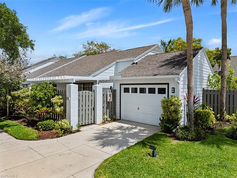 879 Meadowland Dr #C — Photo 3