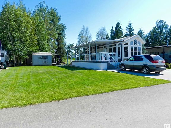2nd image of 53126 Range Road 70 #102