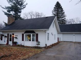 10635 Ocean Beach Rd, Clarklake, MI 49234