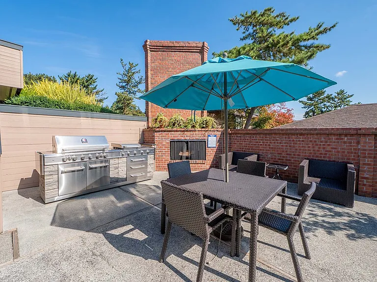 The Regent at Bellevue Way Apartments — Photo 39