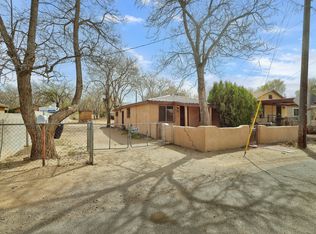 300 Lansing Dr SW, Albuquerque, NM 87105
