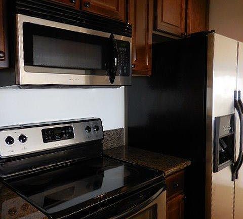 5th image of 338 E Surfside Dr