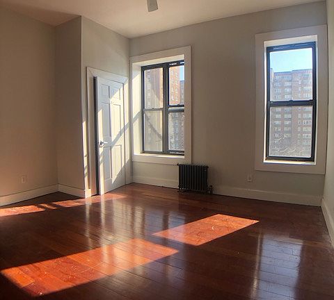 4th image of 101 W 140th St #71