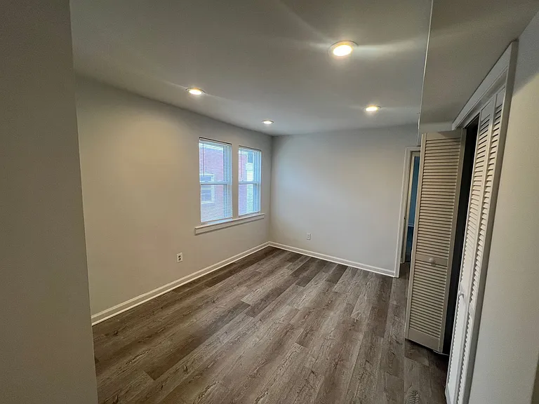 2853 28th St SE — Photo 4