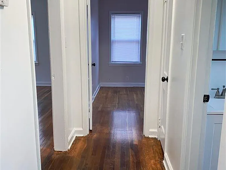 2415 Linden Ave — Photo 23