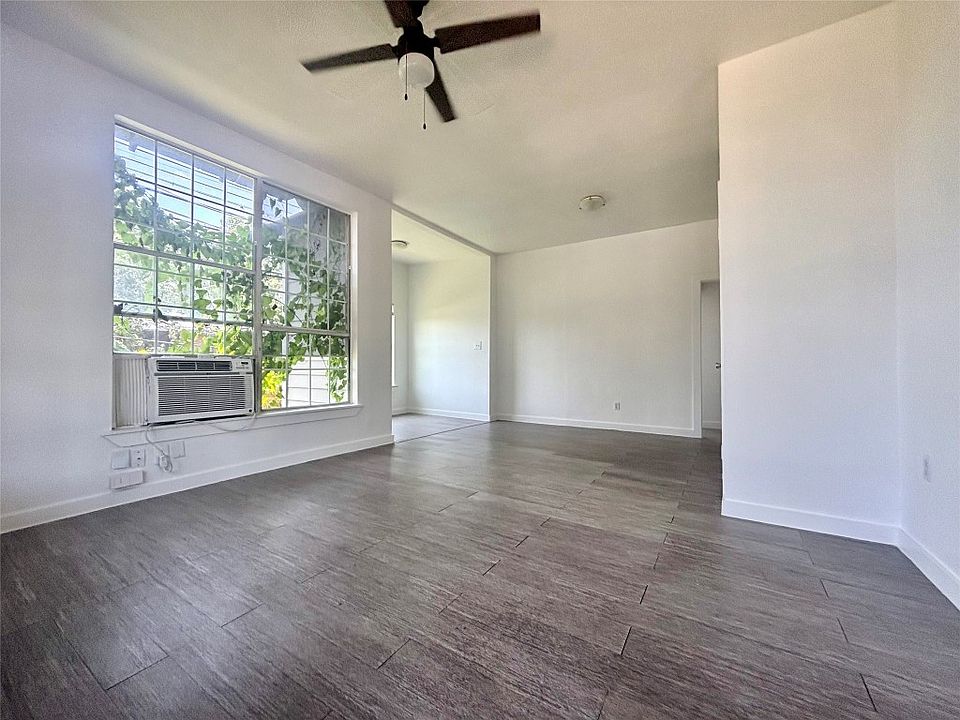 1st image of 2410 E 12th St #2410