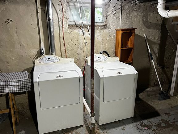 4th image of 1232 Albemarle St #1