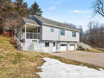 9555 Eastern Ave SE, Byron Center, MI, 49315