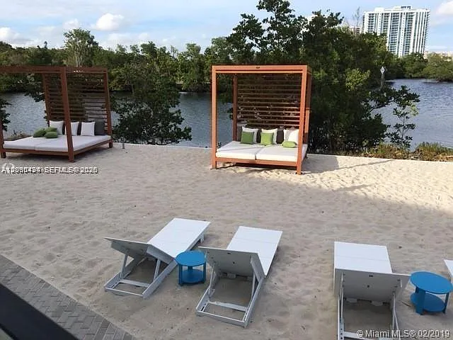 16385 Biscayne Blvd #621 — Photo 35