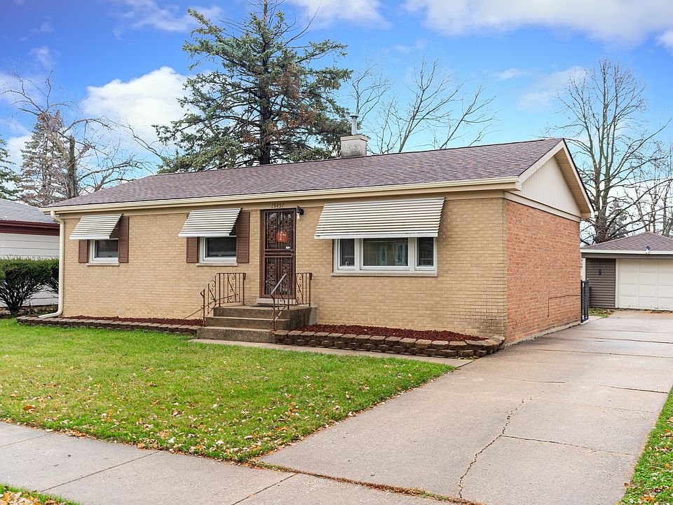 1st image of 15457 Dearborn St