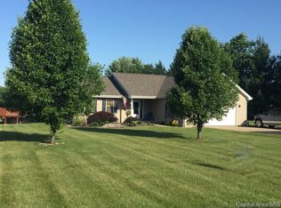 15671 Sunset St, Petersburg, IL 62675