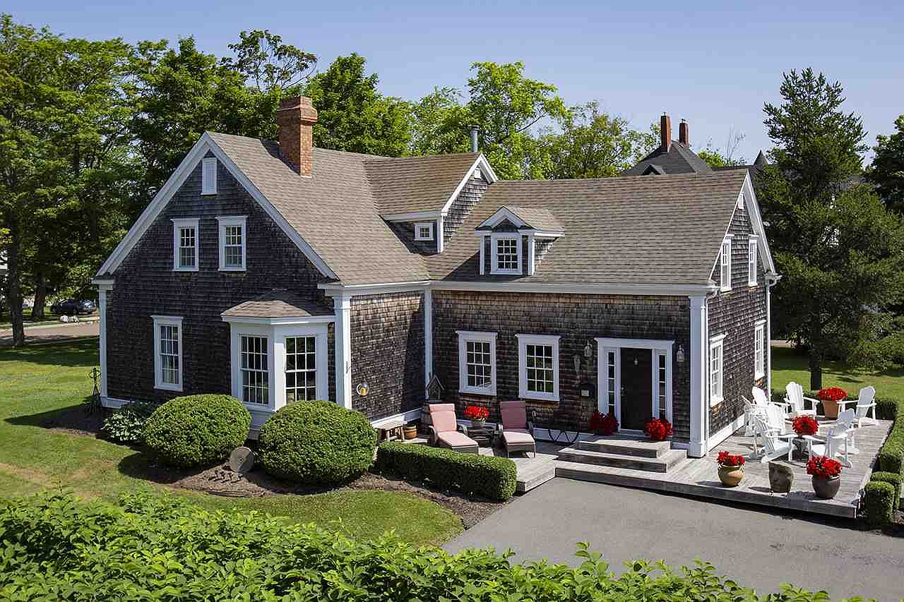 171 Victoria St, Amherst, NS B4H 1Y6 Zillow