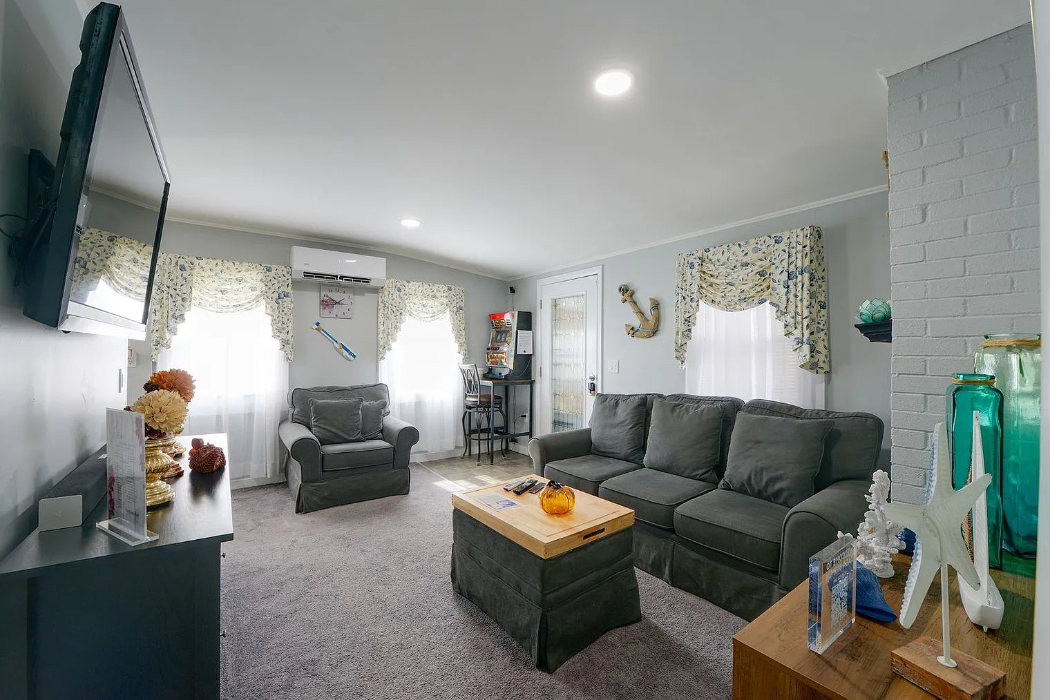 1 bed, 1.0 bath, 592 sqft, $2,559 — Photo 2