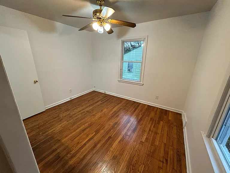 5839 Bellefontaine Ave — Photo 11