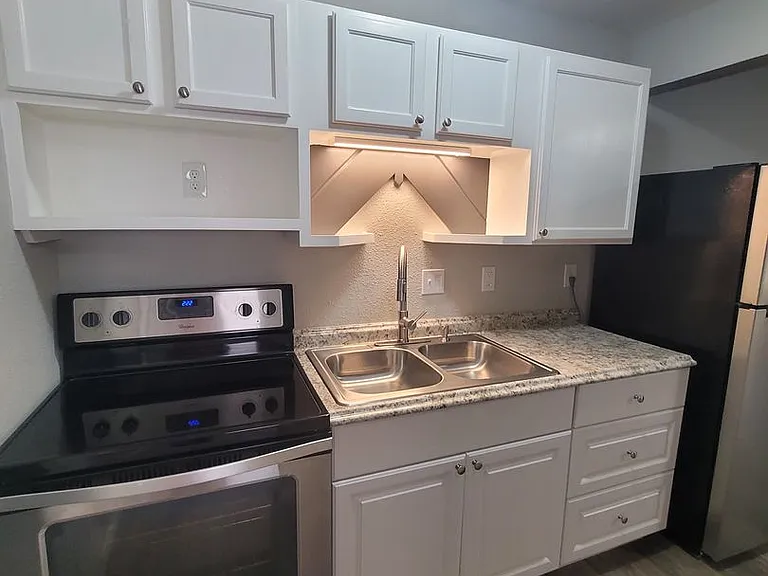 4187 Sunset Dr #3 — Photo 4