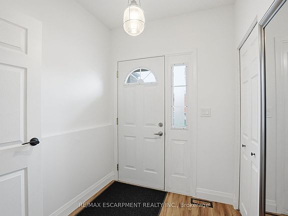 4th image of 61 Albright Rd #61