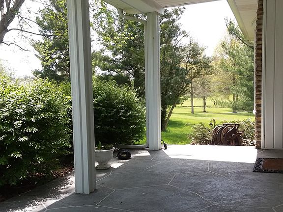 4th image of 102 Quail Ct