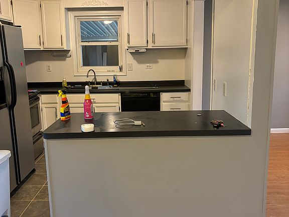 5th image of 547 Liberty St