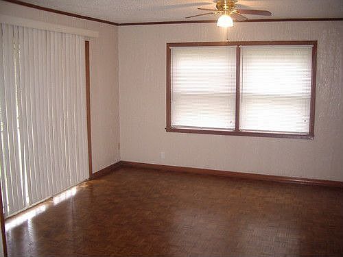 5th image of 1124 NE 19th St