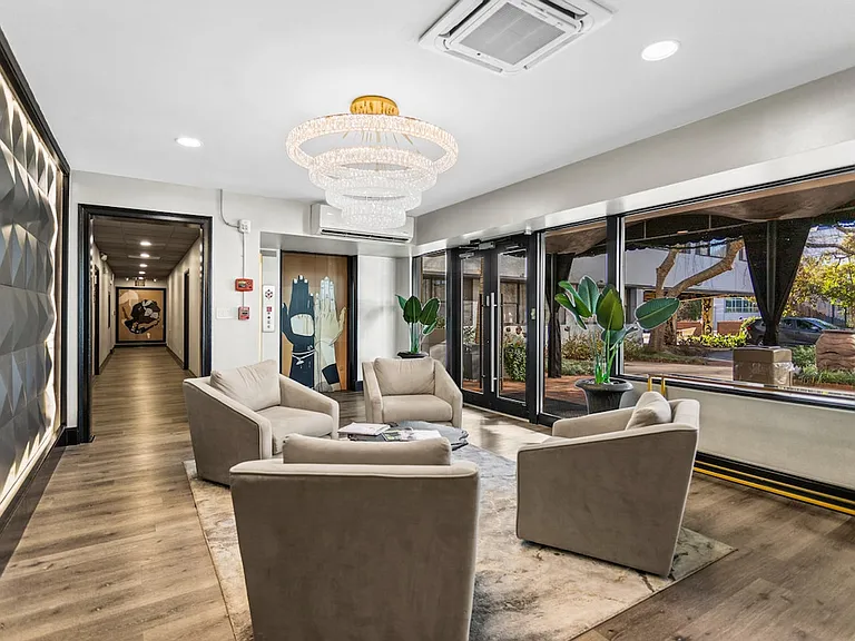 Building's Lounge