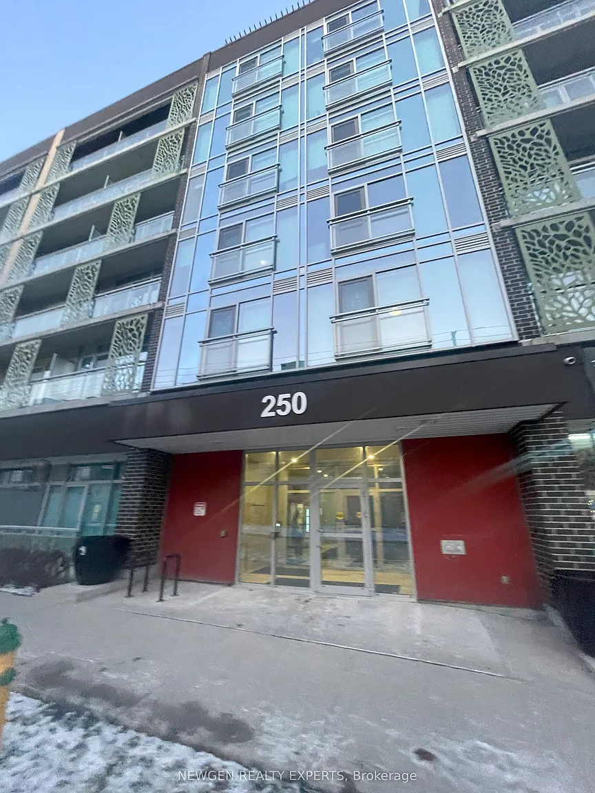 250 Albert St #720 photo 1