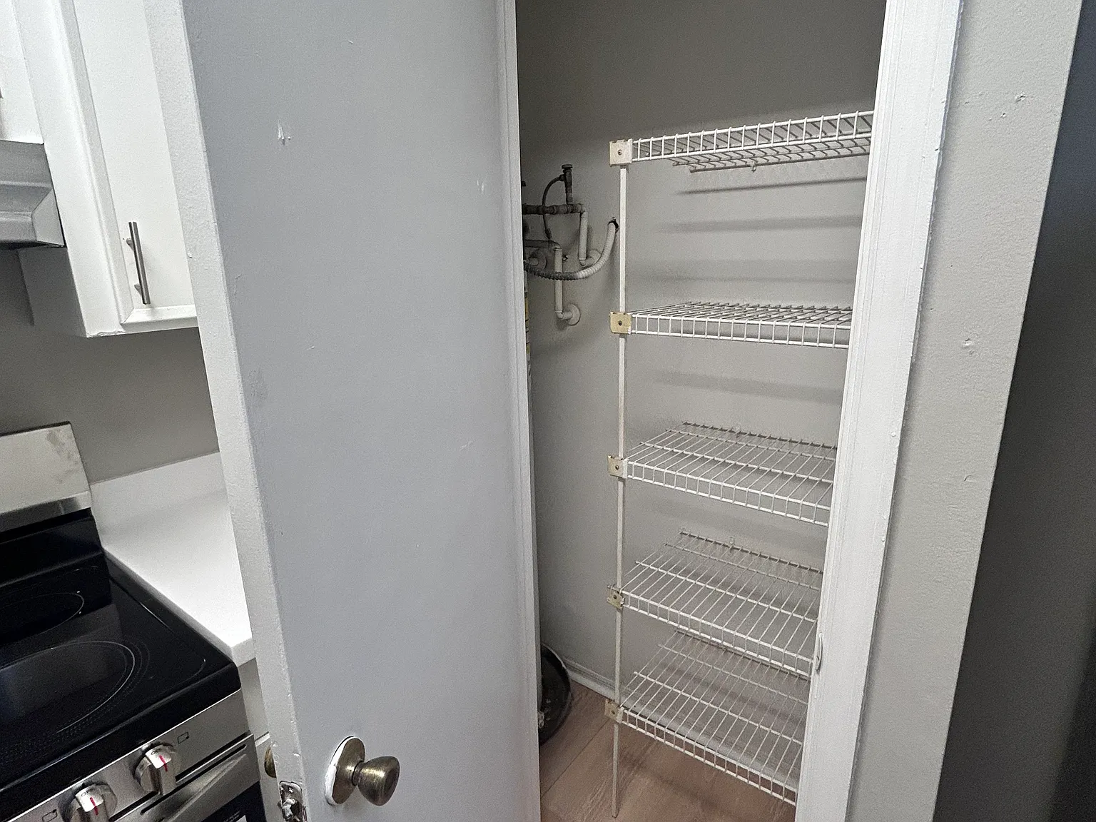 2 bed, 1100 sqft, $1,650 — Photo 4