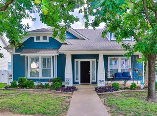 10017 Pinecrest Dr, Aubrey, TX 76227