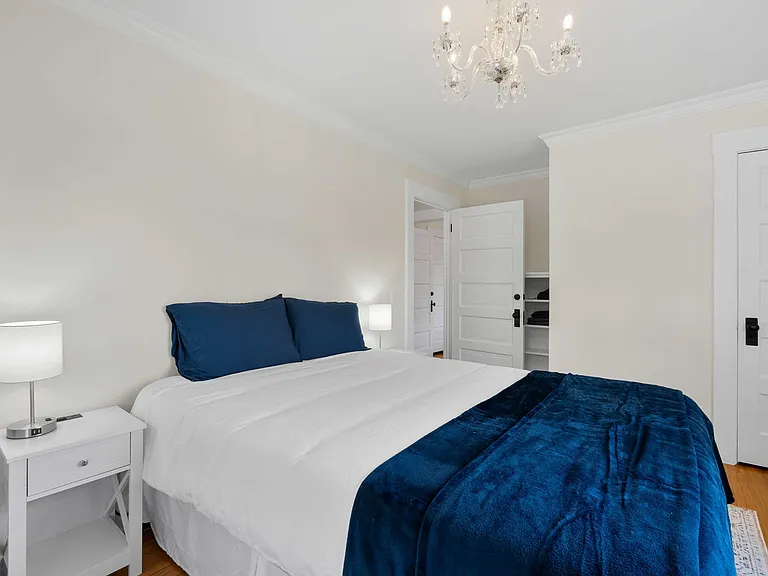 402 E Valerio St — Photo 33