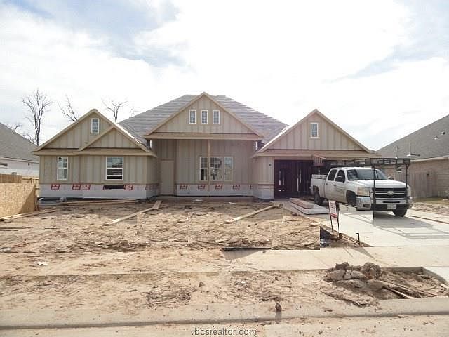 1st image of 4826 Coopers Hawk Dr