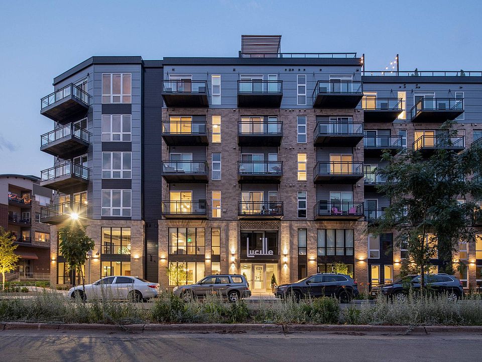 Building Exterior (Front)