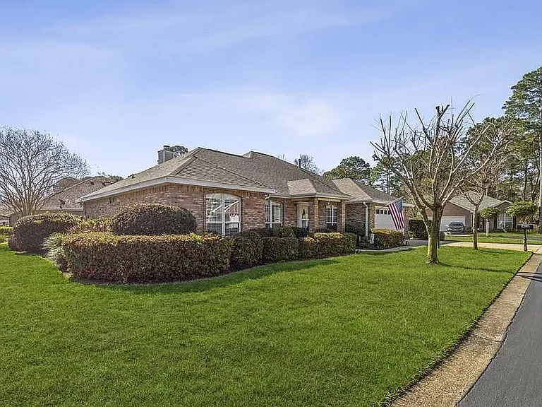 1475 Rawlins Ct — Photo 2