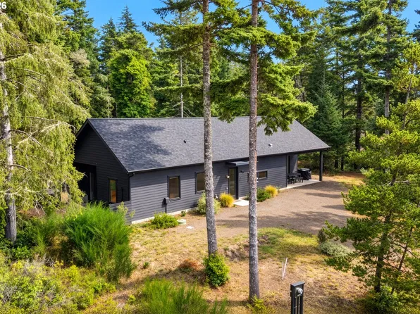 405 Meena Way Ave, Oceanside, OR 97134