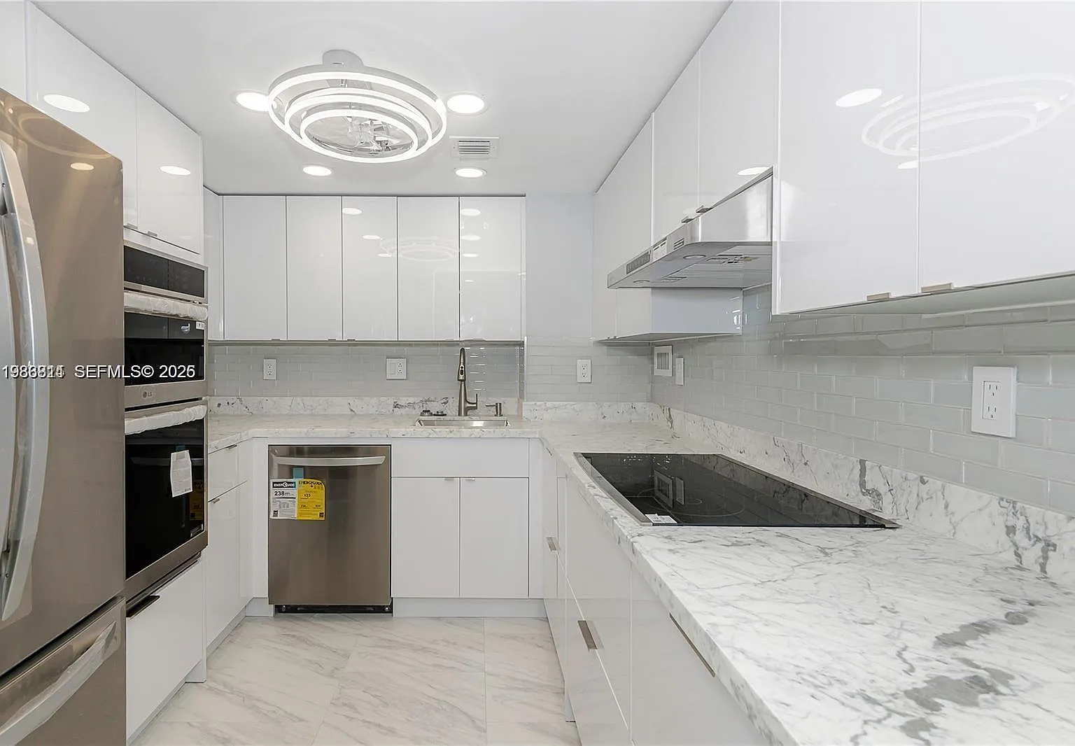 3180 S Ocean Dr — Photo 4