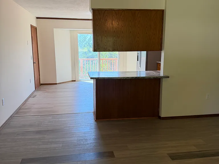 1315 Rockhill Cir — Photo 5