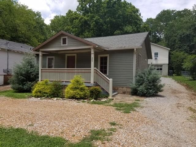 1st image of 985 W Elmwood Dr