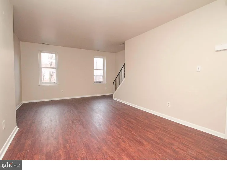 1734 W Diamond St #2 — Photo 3