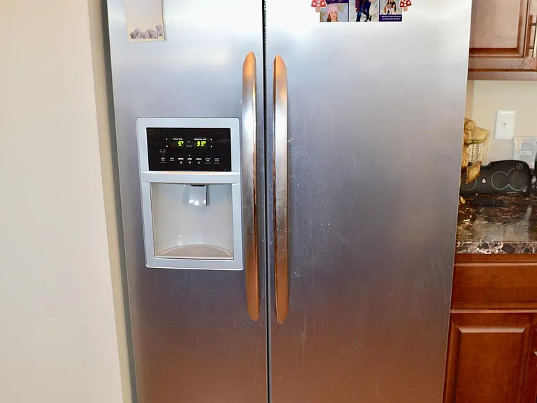 335 Thorn St #1 — Photo 11