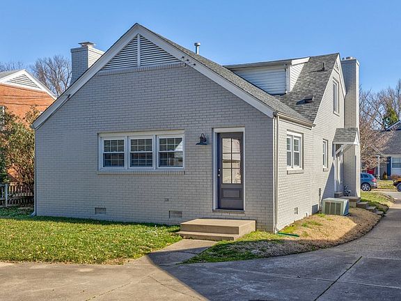 5th image of 2020 Griffith Pl W