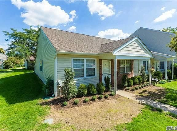 3rd image of 91 Glen Pasture Ct